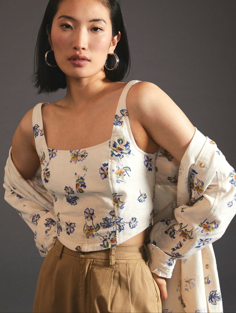 Pilcro Anthropologie Kailey Square-Neck Crop Top - White & Blue Floral Large